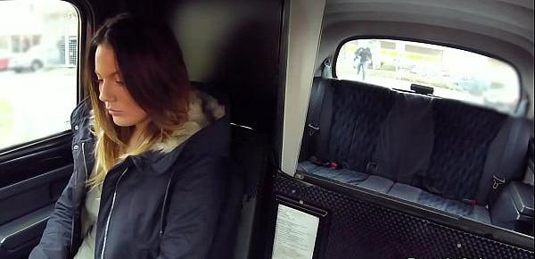  Female taxi driver bangs burglar in cab
